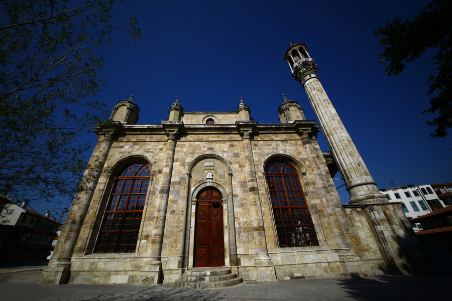 AZİZİYE CAMİİ